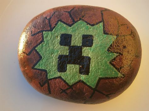 Minecraft Painted Rock. Visit www.Etsy.com/shop/PlaceForYou. Kindness Garden, Halloween Stones, River Rock Crafts, Easy Rock Painting Ideas, Easy Rock Painting, Garden For Beginners, Pet Rock, Rock Designs, Inspirational Rocks