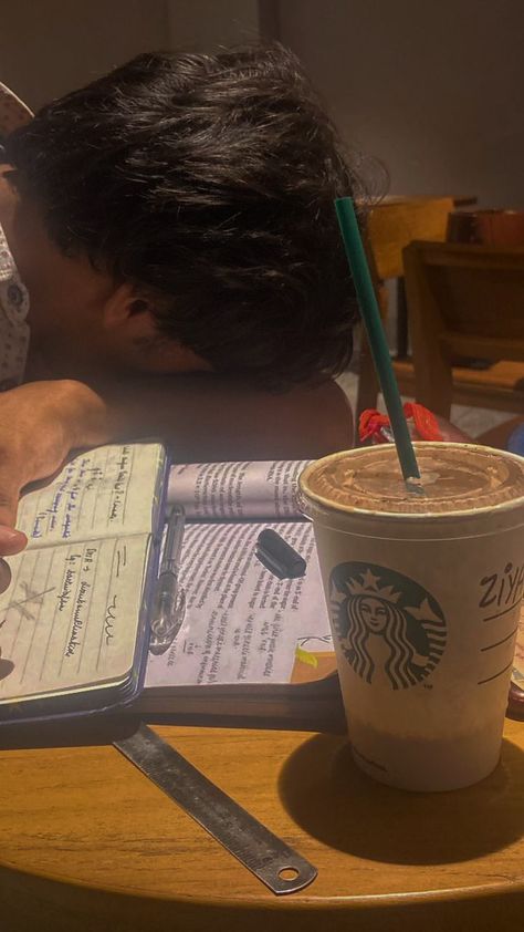 study date. Couple Study Date Aesthetic, Library Romance Aesthetic, Med School Study, Study Date, College Boyfriend, College Dorm Room Inspiration, Couples Hidden Face Pics, Future Girlfriend, Aquarius Quotes