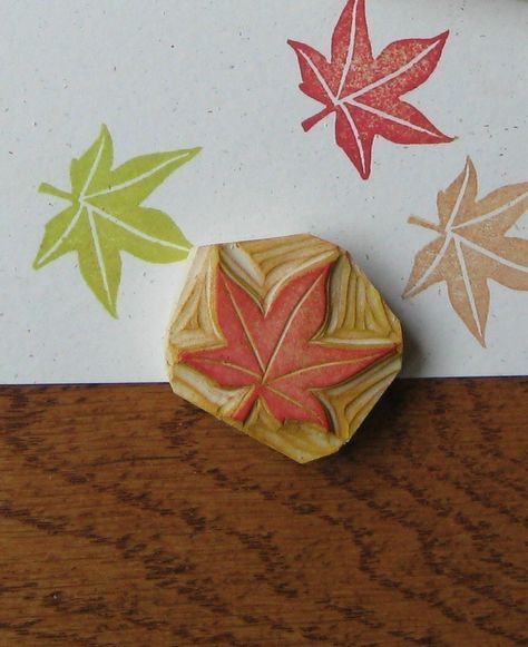 Tiny Maple Leaf Rubber Stamp Hand Carved Make Your Own Stamp, Eraser Stamp, Hand Carved Rubber, Hand Carved Stamps, Stamp Carving, Handmade Stamps, Fabric Stamping, Stamp Printing, Diy Stamp