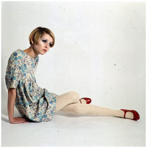 A Marvellous Collection of Photos of Dame Lesley Lawson aka Twiggy - Flashbak Twiggy Outfits, Twiggy Model, Colleen Corby, Twiggy Fashion, Pattie Boyd, 60's Mod, Jean Shrimpton, Stile Preppy, Bad Fashion