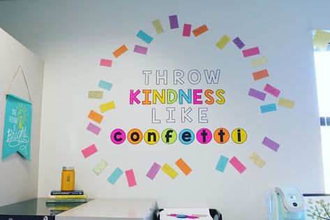 My Teacher Style: THROW KINDNESS Throw kindness like confetti community building activity Throw Kindness Like Confetti, Kindness Classroom, Confetti Classroom, Confetti Decor, Speech Classroom, Kindness Club, Kindness Like Confetti, Throw Kindness Around Like Confetti, Kindness Week