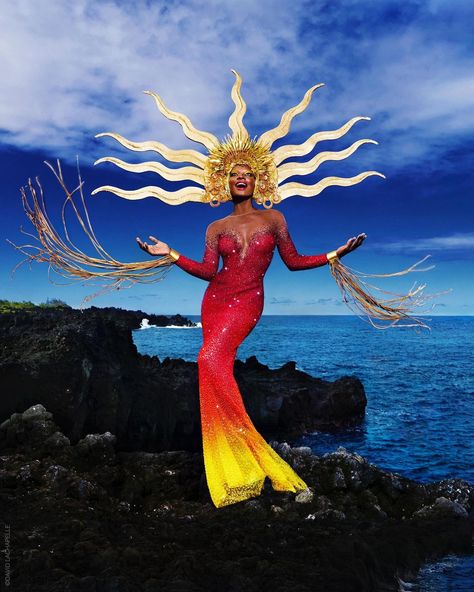 David LaChapelle on Instagram: “𝙏𝙝𝙚 𝙎𝙪𝙣 𝙎𝙝𝙞𝙣𝙚𝙨 𝙄𝙣, 2019 40 X 58 in Chromogenic print Artwork is modified for instagram Special Commission, 2020 Lavazza Calendar ©2019…” Lavazza Calendar, Erwin Olaf, David Lachapelle, William Eggleston, Steve Mccurry, Martin Parr, Creative Photoshoot Ideas, Annie Leibovitz, Calendar 2020