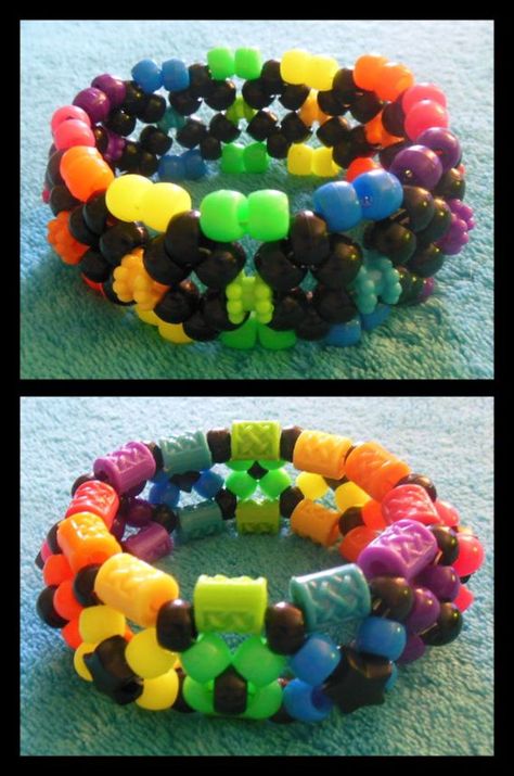 Kandi Crafts, Kandi Perler, Scene Kandi, Emo Goth Outfits, Rave Bracelets, Kandi Cuff Patterns, Kandi Inspo, Kandi Cuffs, Techno Party