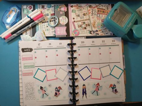 Goals Layout, Winter Layout, Happy Planner Layout, Sticker Books, Classic Happy Planner, Planner Inspiration, Planner Layout, The Happy Planner, Squad Goals