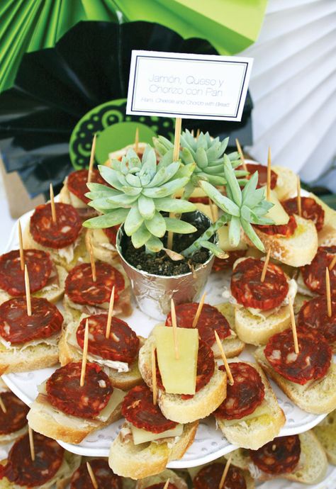 Spanish Bridal Shower Ideas, Spain Theme Party, Spanish Tapas Party, Spanish Themed Party, Spain Party, Flamenco Party, Paella Party, Spanish Dinner, Spanish Party