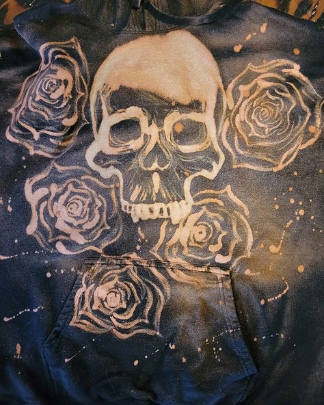 Played with bleach painting today for my bday! ;) Enjoy! Emo Bleach Shirt, Bleach Painting, Bleaching Clothes, My Bday, Bleach Art, Painted Clothes, Goth Outfits, Diy Clothes, Bleach