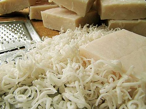 coconut oil laundry bar soap; the next level. I love this idea easy recipe to make your own coconut soap, then grate it for the homamde laundry soap, very DIY & natural Laundry Soap Bar, Homemade Dish Soap, Laundry Soap Recipe, Lye Soap, Laundry Soap Homemade, Homemade Laundry, Homemade Laundry Detergent, Diy Laundry, Laundry Soap