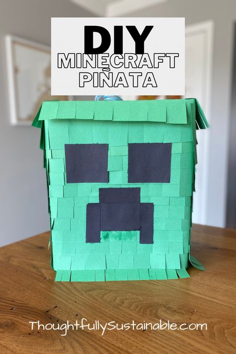 Do you have a Minecraft fan in your life? Create a homemade Minecraft Creeper piñata out of items you already have to turn up the fun at your next birthday party or celebration! Minecraft Pinata, Homemade Pinata, Pinata Fillers, Eco Friendly Holiday, Diy Minecraft, Diy Pinata, Black Construction Paper, School Glue, Brown Paper Bag