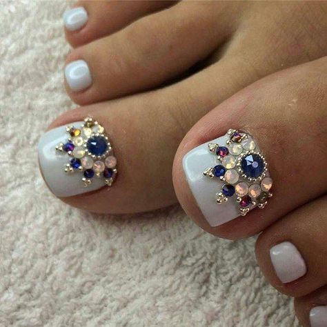 Toenail Art Designs, Feet Nail Design, Pedicure Designs Toenails, Pedicure Nail Designs, Boho Nails, Gel Toe Nails, Pretty Toe Nails, Cute Toe Nails, Pedicure Designs