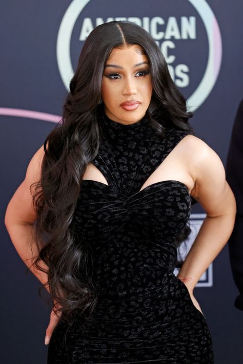 Cardi B Pics, Cardi B Photos, Beauty And The Beast Costume, Celebrity Beauty Secrets, Beauty Crush, Bacardi, American Music Awards, Baddie Hairstyles, Cardi B