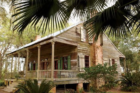 Bayou Cottage, Bayou Louisiana, Cajun Cottage, Plantation House Plans, Bayou House, Cracker House, Louisiana Creole, Creole Cottage, Louisiana Homes