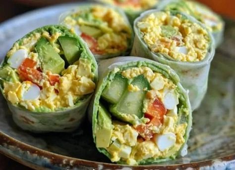 Boiled Egg Sandwich, Flourless Cake Recipes, Avocado Egg Recipes, Salad Roll, Sandwich Rolls, Chicken Alfredo Lasagna, Avocado Roll, Salad Rolls, Avocado Egg Salad