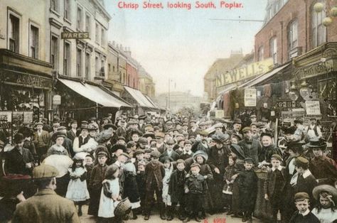 Chrisp Street, Poplar, c1905Chrisp Street ran for half a mile and was crammed with shops, barrows and stalls. Here, locals are keen to feature on a new postcard by Stengel & Co Cockney Rhyming Slang, London Markets, London Gallery, Islington London, East End London, Victorian England, London Areas, Victorian London, London History