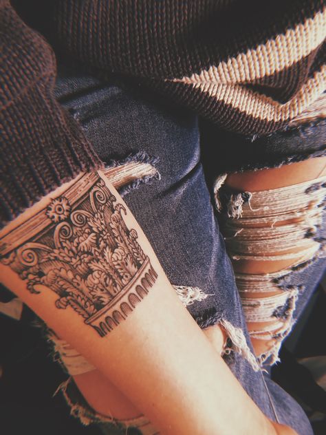 Corinthian Column Tattoo Corinthian Tattoo, Corinthian Column Tattoo, Columns Tattoo, Architectural Tattoos, Architects Tattoo, Greek Architecture Tattoo, Greek Column Tattoo, Column Tattoo, Font Tato