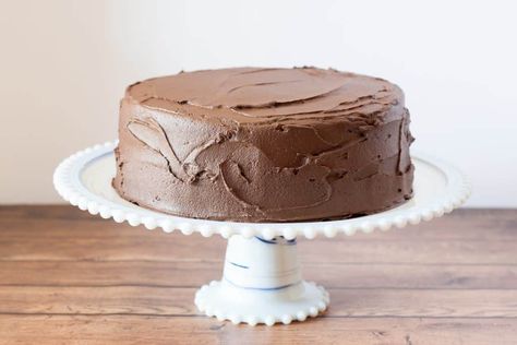 Gluten Free Yellow Cake with Chocolate Fudge Frosting - Chocolate Cake Without Cocoa Powder, Cake Without Cocoa Powder, Gluten Free Yellow Cake Recipe, Gluten Free Yellow Cake, Chocolate Smoothie Recipes, Dairy Free Frosting, Frosting Chocolate, Chocolate Candy Cake, Perfect Chocolate Cake