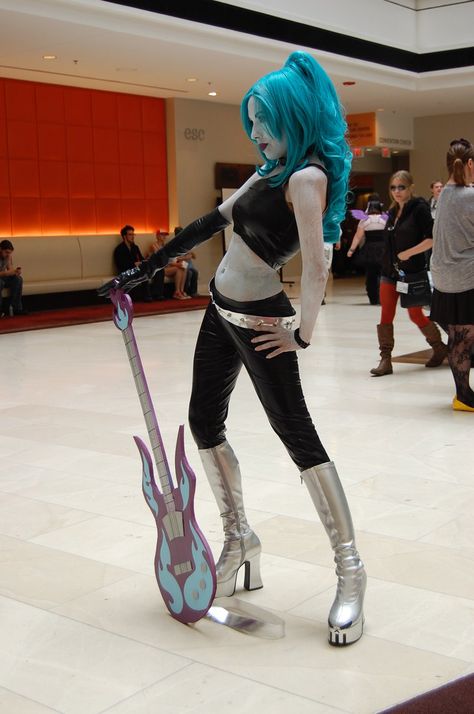 Ember Mclain Cosplay (from Danny Phantom) Pinning this because the character has my name and it's one of my favourite childhood cartoons. Ember Mclain, Fun Cosplay, Costume Inspirations, Cartoon Cosplay, Couple Costumes, Awesome Cosplay, Epic Cosplay, Cos Play, Danny Phantom