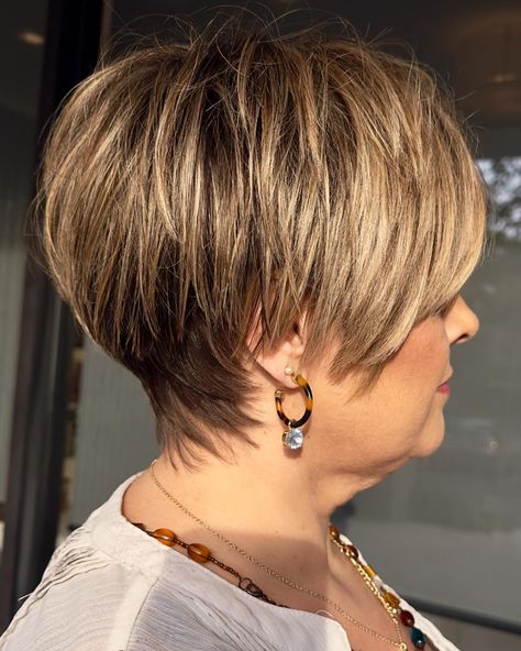 60 Piece-y Wedge Bixie for Straight Hair Wedge Back Haircut, Fine Thick Hair Styles, Pixie Wedge Haircut, Hair To Look Younger, Long Bob Haircuts For Women, Debs Hairstyles, Short Stacked Wedge Haircut, Wendy Hair, Fine Haircuts