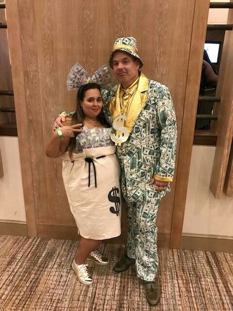 Money Costume Women, Money Bag Costume, Money Costume, Mardi Grad, Senior Week, Diy Scarecrow, Money Dress, 7 Sins, Fake Money