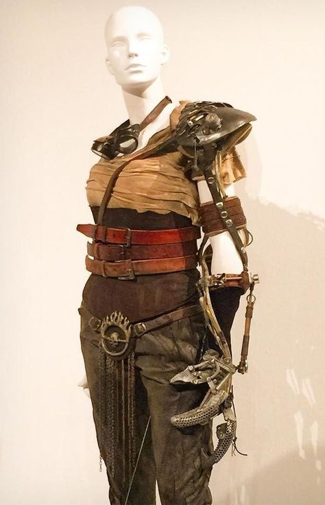 Furiosa's attire Mad Max Fury Road Costumes, Furiosa Costume, Mad Max Costume, Morgana Le Fay, Imperator Furiosa, Marla Singer, Colleen Atwood, Film Costumes, Best Costume Design