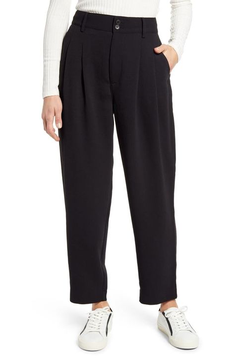 Madewell Drapey Pleated Taper Wide-Leg Pants Faux Leather Outfits, Sleeveless Turtleneck Top, Chic Outerwear, Slouchy Pants, Long Knitted Dress, Loose Trousers, Sleeveless Turtleneck, Jean Trends, Leggings Sale