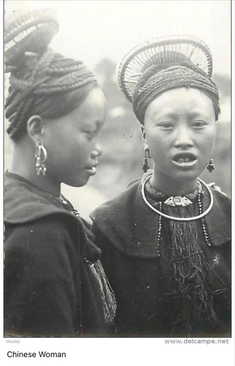 Vintage Photobooth, Afro Punk Fashion, Afrique Art, African Royalty, Aboriginal People, Black Knowledge, Vintage Black Glamour, Asian History, African Diaspora