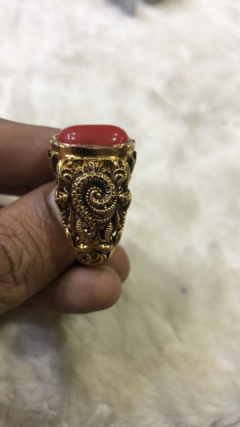 Red Coral Rings For Men, Coral Rings, Coral Stone Ring, Stone Rings For Men, Antique Gold Jewelry Indian, Masonic Ring, Bridal Fashion Jewelry, Antique Gold Jewelry, Coral Ring