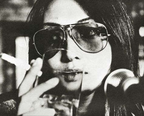 Meiko Kaji, I'm With The Band, Doja Cat, Cultura Pop, White Photography, Role Models, Korean Girl, Style Icons, Sunglasses Women