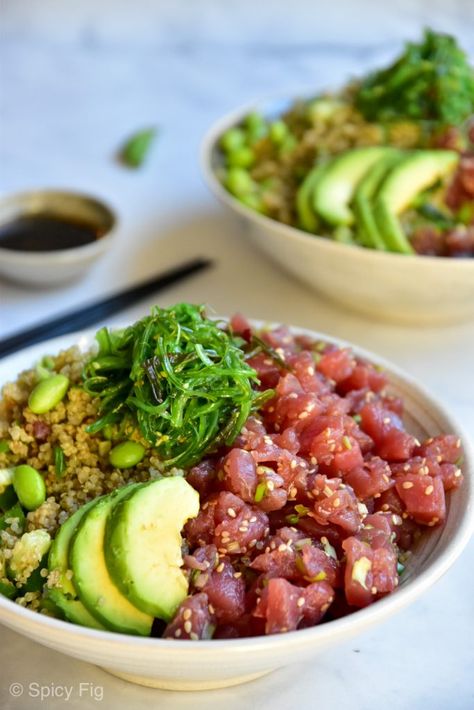 Spicy Tuna Poke Bowl, Spicy Tuna Poke, Wakame Salad, Ginger Vinaigrette, Salad Quinoa, Tuna Poke Bowl, Tuna Tartare, Raw Salmon, Tuna Poke