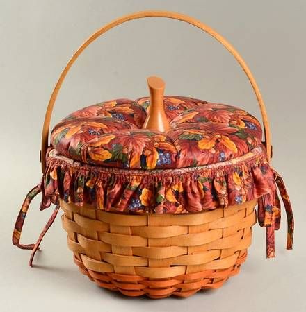 Longaberger Basket Ideas Display, Longeberger Basket, Green Popcorn, Decorating With Longerberger Baskets, Longaberger Baskets, Staining Longaberger Baskets, Longaberger Basket Ideas, Longenberger Baskets Decorating With, Treasure Basket