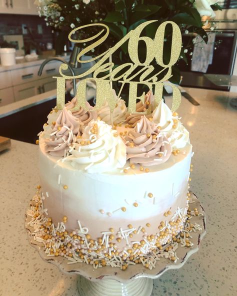 Classy 60th Birthday Cake, Simple 60th Birthday Cake, 60th Birthday Cake Ideas For Mom, 60 Th Birthday Cake, 60th Birthday Cake For Ladies, 60th Birthday Cake For Mom, Ombré Cakes, 70th Birthday Ideas For Mom, Birthday Cake For Women Simple