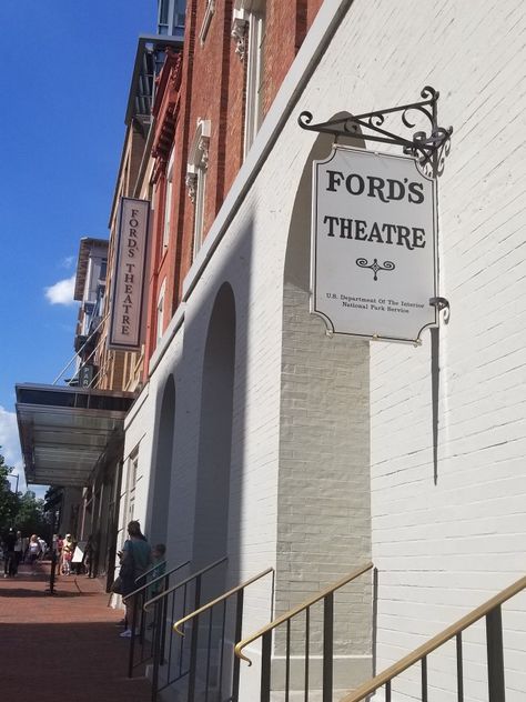 Fords Theatere Washington DC. Lincoln. Assasination location. Ford Theater Washington Dc, National Park Sign, Us Travel, Washington Dc, Places Ive Been, Lincoln, Theater, National Park, Vision Board