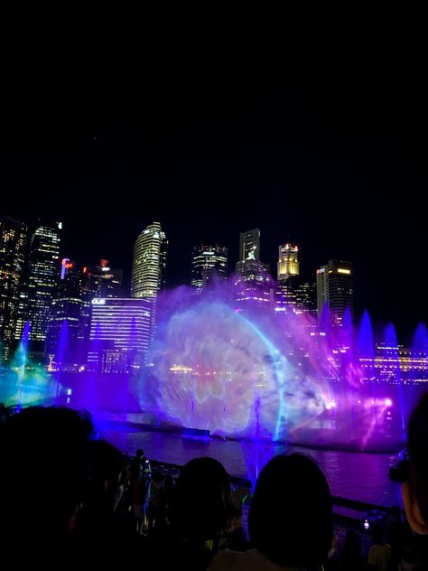 Spectra Light Show Singapore, Singapore Light Show, Singapore Tourist Attractions, Marina Bay Singapore, Singapore Things To Do, Singapore Attractions, Singapore Hotels, Pond Water Features, China Town