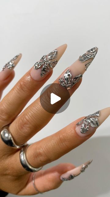 Molten Chrome Nails, 3d Flower Nails, Molten Metal, Nail Art Designs Diy, Silver Nails, 3d Nail Art, 3d Flowers, Chrome Nails, Square Nails