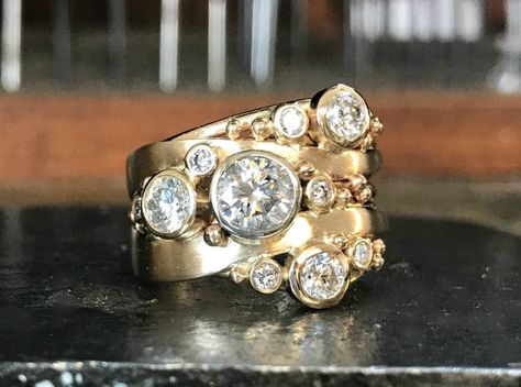 Diamond Bubble Ring, Ring Jewellery Design, Diamond Rings Design, Right Hand Rings, Jewelry Rings Diamond, Old Jewelry, Bling Rings, Custom Jewelry Design, Dream Jewelry