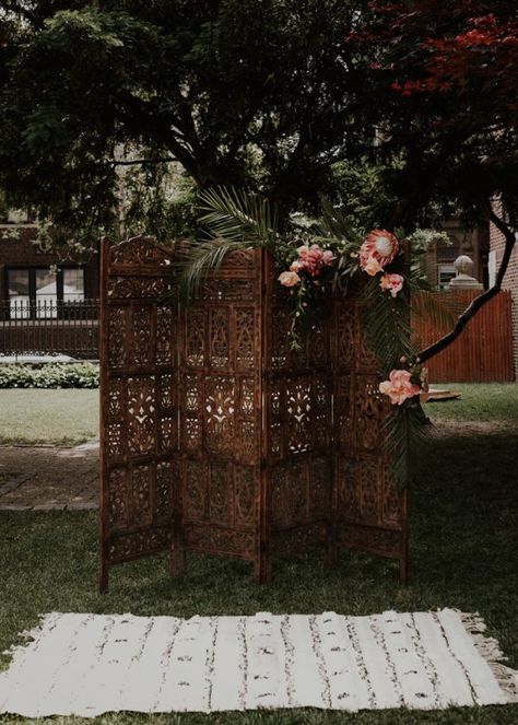 Ceremony Arches, Javanese Wedding, Unique Wedding Decor, Wedding Altars, Hawaii Photographer, Ceremony Arch, Vintage Florida, Backdrop Design, Ceremony Backdrop