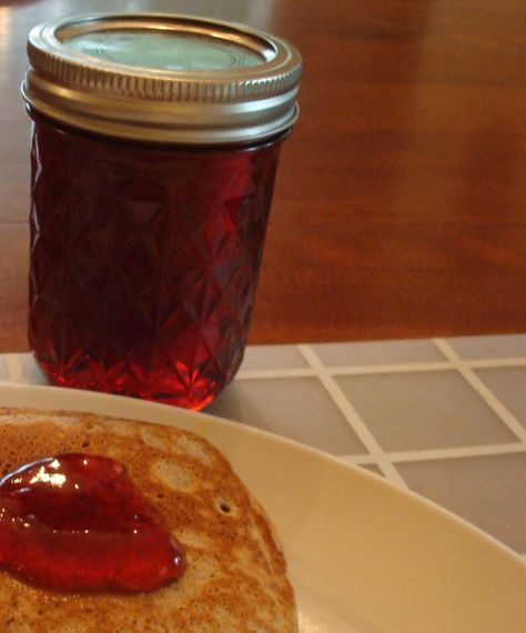 Old-fashioned Crab Apple Jelly Recipe – A Hundred Years Ago Crab Apple Jelly Recipe, Crabapple Jelly Recipe, Apple Jelly Recipe, Crab Apple Recipes, Crab Apple Jelly, Crab Apples, Apple Jelly, Jam Recipes Homemade, Canning Jam