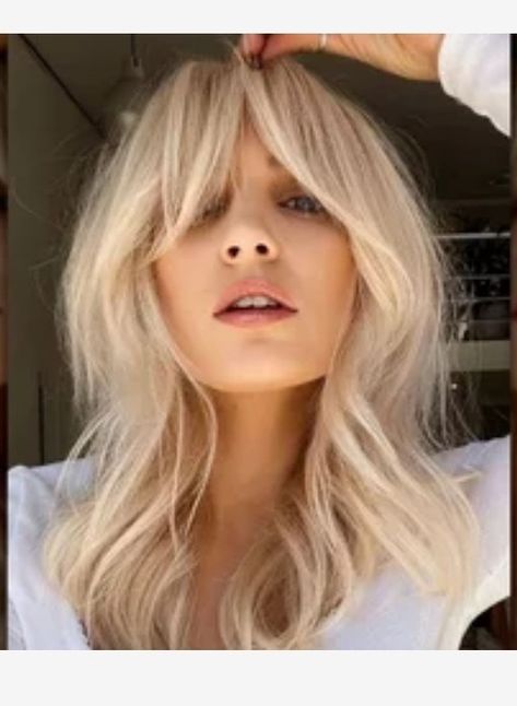 Blond Pony, Medium Haircuts With Bangs, Blonde Lowlights, Popular Haircuts, Shag Haircut, Long Hair With Bangs, Trendy Haircuts, Trending Haircuts, Medium Hair Cuts