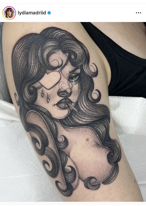 Curvy Pinup Tattoo, Clown Flash, Unique Half Sleeve Tattoos, Lower Arm Tattoos, Chicanas Tattoo, Rib Tattoos For Women, Tattoo World, Grunge Tattoo, Flower Wrist Tattoos