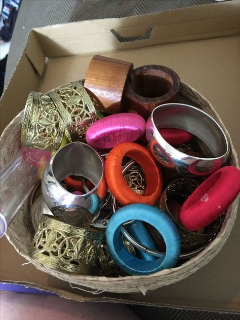 Loose Parts for Infants, Napkin rings. Cloth, wood, metal and plastic Provocations Reggio Infants, Infant Loose Parts, Loose Parts For Infants, Loose Parts Play Toddlers, Baby Treasure Basket, Sensory Basket, Natural Classroom, Infant Curriculum, Treasure Basket