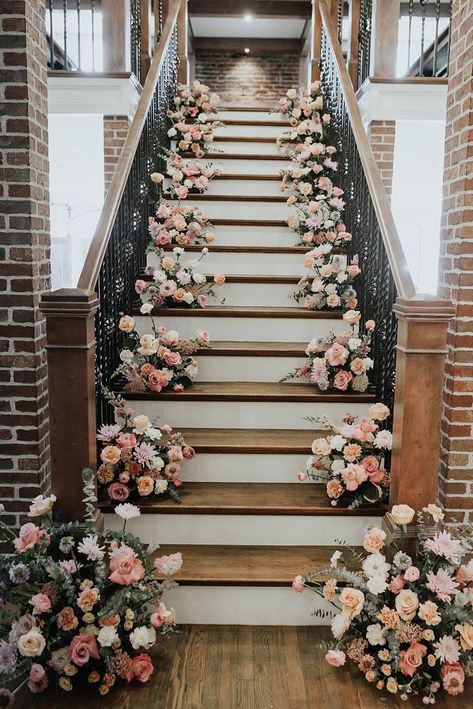 Blooming Floral Stairway | Katie Hadley Photography | Anthousai Floral Design | Three Twenty on Main #bridesofok #wedding #weddinginspiration #decor Wedding Staircase Decoration, Wedding Stairs, Wedding Staircase, Wedding Reception Entrance, Reception Entrance, Staircase Decor, Stair Decor, Wedding Scene, Trendy Flowers