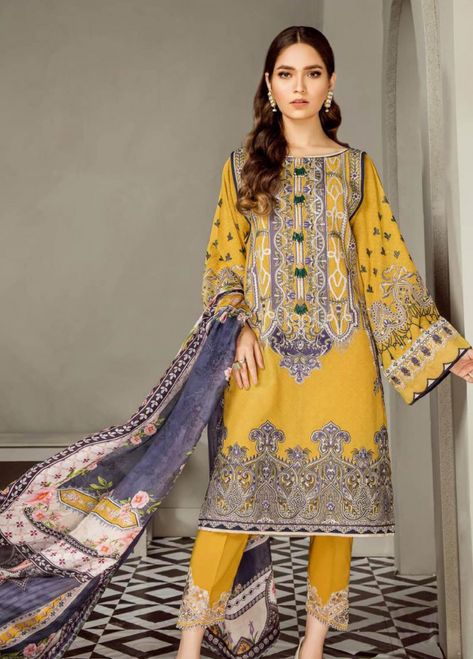 Baroque Lawn Eid Collection 2019 | Baroque Eid Collection 2019 | Chickan Kari Lawn | Sanaulla Online Store Eid Dress Designs Ideas, Eid Dress, Pakistani Dresses Online, Pakistani Street Style, Latest Dress Design, Pakistani Designer Suits, Pakistani Lawn Suits, Lawn Suits, Suits For Sale