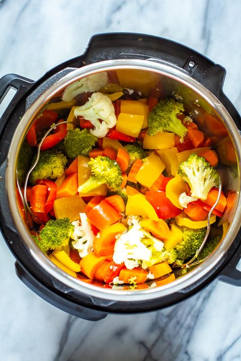 These Instant Pot Steamed Vegetables are super easy to make, requiring a pressure cook time of zero minutes. Yes, you read that correctly! Follow this no-fail method for perfect veggies every time. Vegetables In Instant Pot, Instant Pot Steamed Vegetables, Thanksgiving Recipes Side Dishes Veggies, Lentil Sausage Soup, Instant Pot Steam, Thanksgiving Food Sides, Lentil Dishes, Seasoned Veggies, Steam Veggies