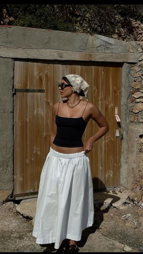 Outfits Spain Summer, Nordic Summer Outfit, Turkey Summer Outfit, Mediterranean Aesthetic Fashion, Rome Italy Outfits Summer, Greece Aesthetics Outfit, Headscarf Aesthetic, Greece Wardrobe, Sunnies Outfit