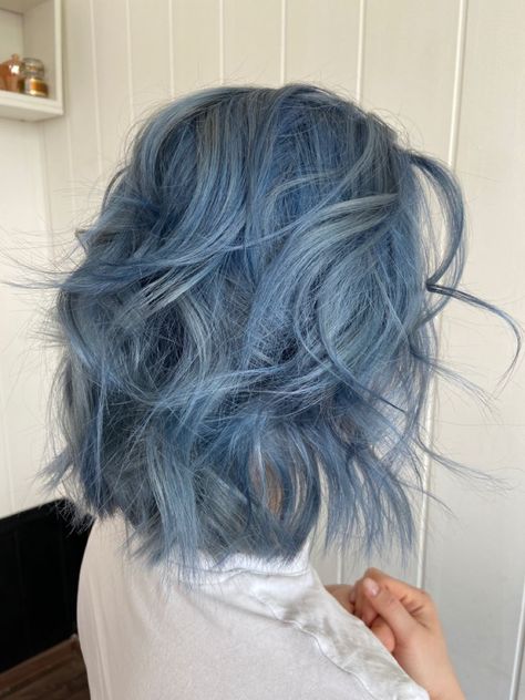 Hair coloring in blue Soft Blue Hair Color, Dull Blue Hair, Ice Blue Hair Short, Muted Blue Hair, Light Blue Hair Aesthetic, Light Blue Short Hair, Metallic Blue Hair, Short Light Blue Hair, Ashy Blue Hair