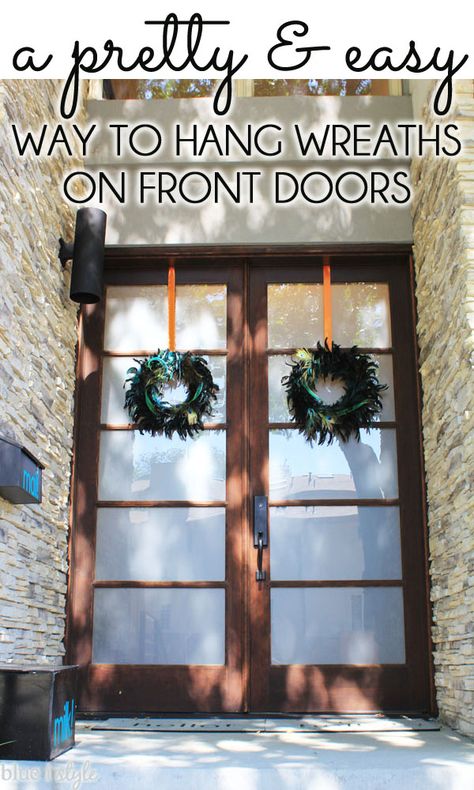 A PRETTY & EASY WAY TO HANG WREATHS ON FRONT DOORS! Door too tall for over door wreath hooks? Don't want to put a nail hole in the front door? Here's an easy solution that looks great! Wreath Hangers For Front Door, Wreath Hanging Ideas, Diy Wreath Hanger, Wreath Hooks, Cast Iron Kitchen Sinks, Hanger Ideas, Wreath Hangers, Door Stoppers, Doors Makeover