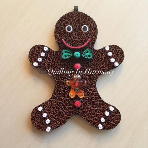 🇨🇦 Meet “MOLASSES” - THE GINGERBREAD MAN” Having fun making ornaments...100 days to go🎄🥰Quilling, hand crafted paper artwork by Jan… Quilling Gingerbread Man, Quilled Gingerbread Man, Quilling Diy, Quill Art, Making Ornaments, Christmas Quilling, Quilling Projects, Quilling Animals, Paper Quilling Cards