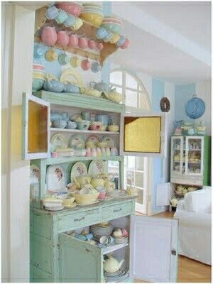 Cocina Shabby Chic, Styl Shabby Chic, Pastel Kitchen, Shabby Chic Dresser, Pastel House, Dekorasi Kamar Tidur, Deco Retro, Space Ideas, Chic Kitchen