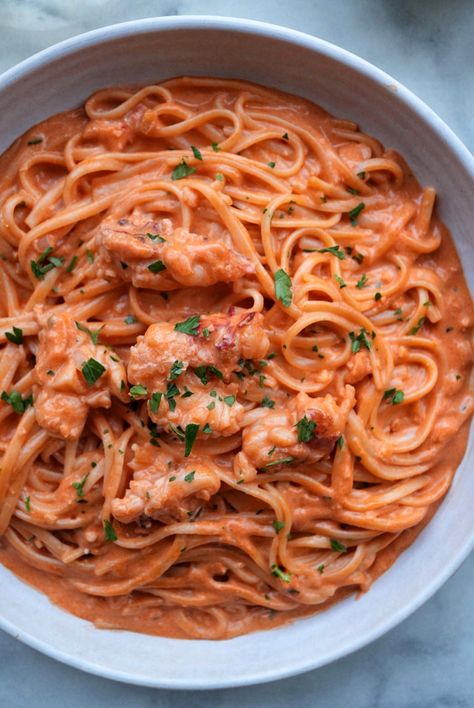 Lobster Linguine alla Vodka Pasta Vodka Sauce, Pasta Vodka, Lobster Linguine, Creamy Vodka Sauce, Vodka Sauce Pasta, Lobster Sauce, Pasta Fresh, Lobster Pasta, Alla Vodka