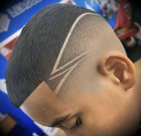 Tattoo Hair Barber, Hair Tattoo Men, Hair Designs For Boys, Boys Haircuts With Designs, Hair Tattoo Designs, Boys Fade Haircut, Undercut Hair Designs, Fade Haircut Designs, Haircut Designs For Men