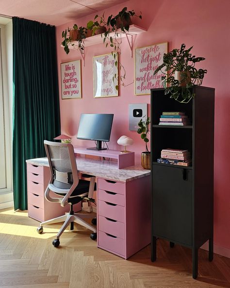 Tour an Amsterdam Apartment Painted Entirely in Hot Pink | Apartment Therapy Hot Pink Apartment, Black And Pink Office, Pink Apartment, Amsterdam Apartment, Black And White Office, I Love Pink, Pink Office, Gorgeous Houses, All Pink